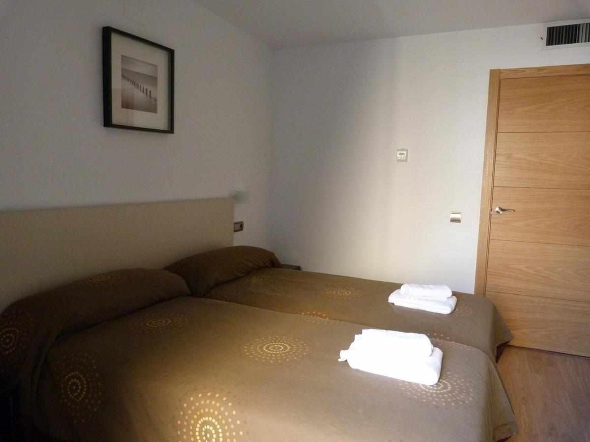 Apartamentos Puerta de Ordesa Laspuña Exterior foto